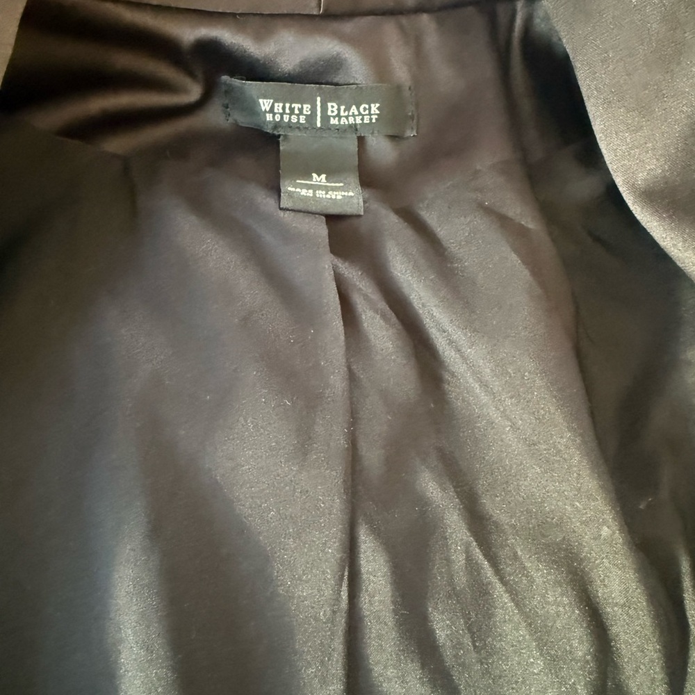 White House Black Market silk feel short jacket perfect for evening gown wear M - Picture 5 of 9